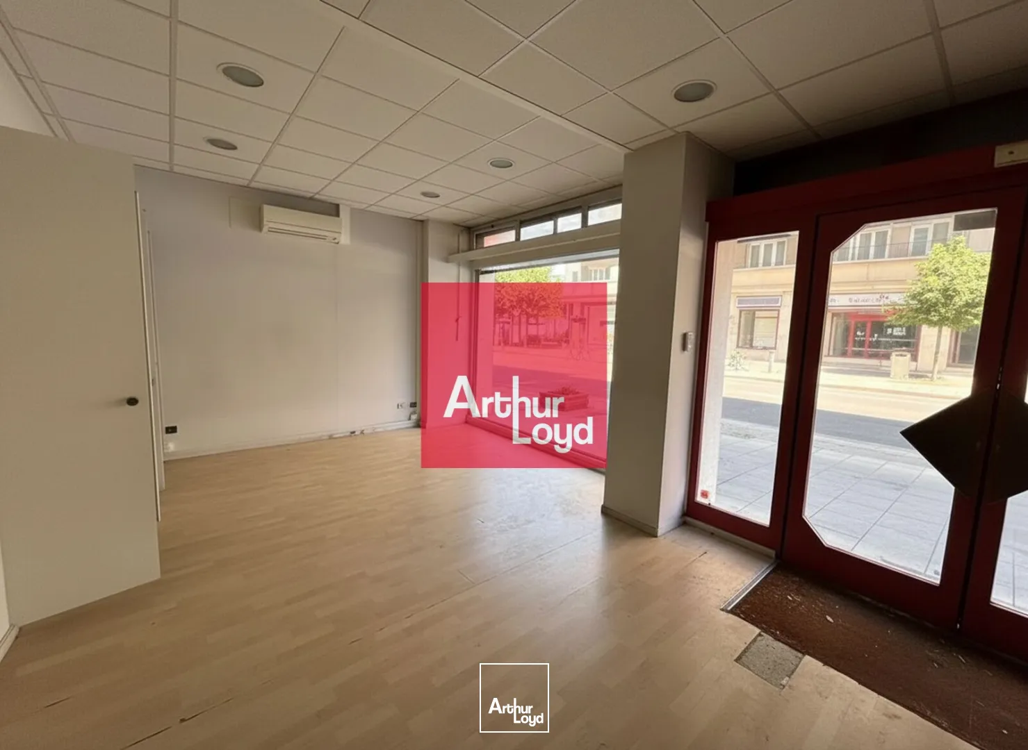 Locaux commerciaux - Location - GRENOBLE - 38100 - 107.8-107.8 - 7951284
