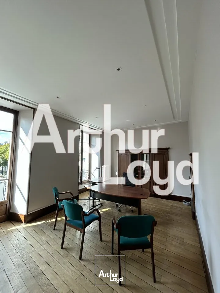 Bureaux - Location - AIX-LES-BAINS - 73100 - 210-210 - 7951374