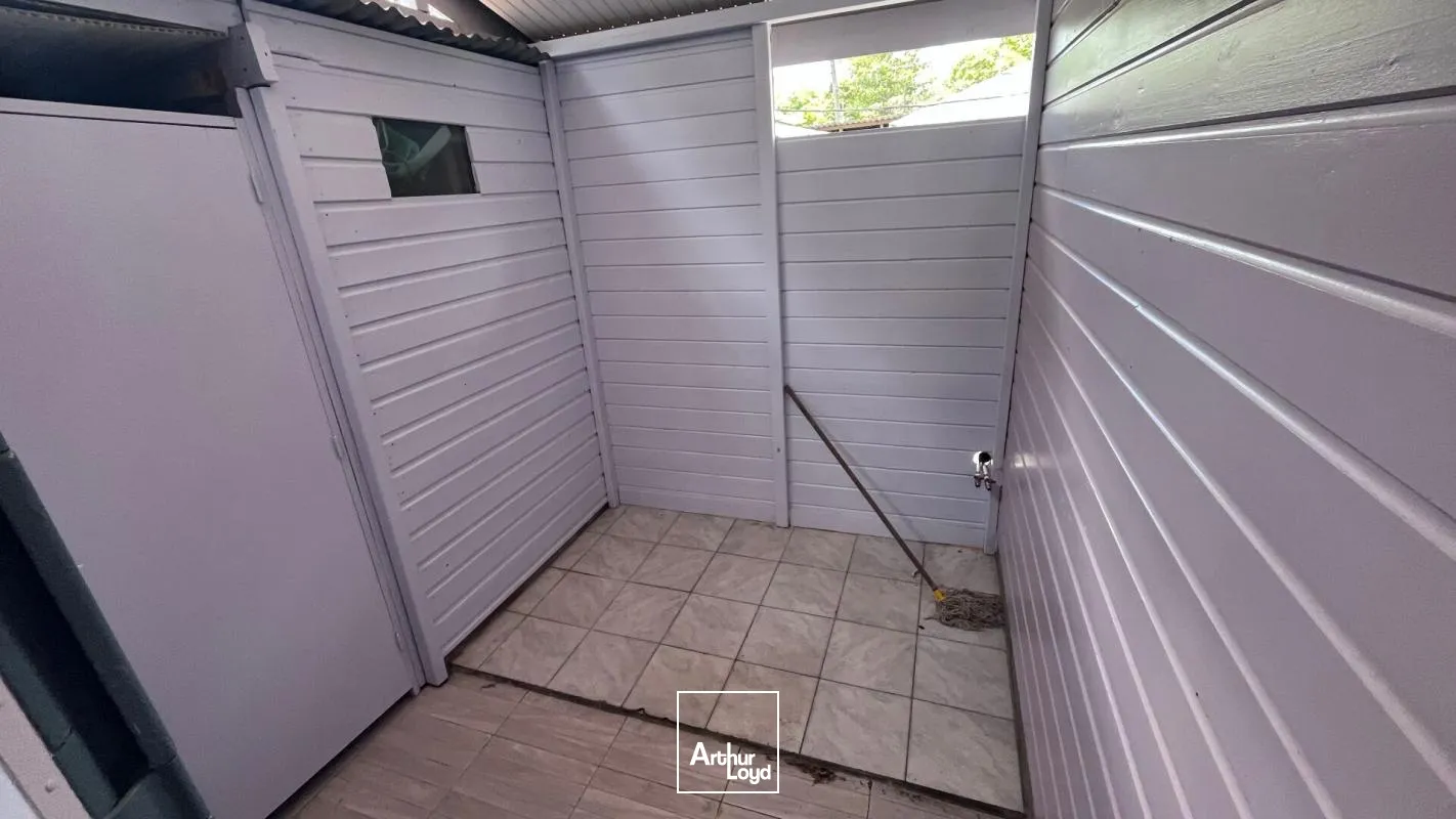 Locaux commerciaux - Location - Sainte Luce - 97228 - 70-70 - 7951924