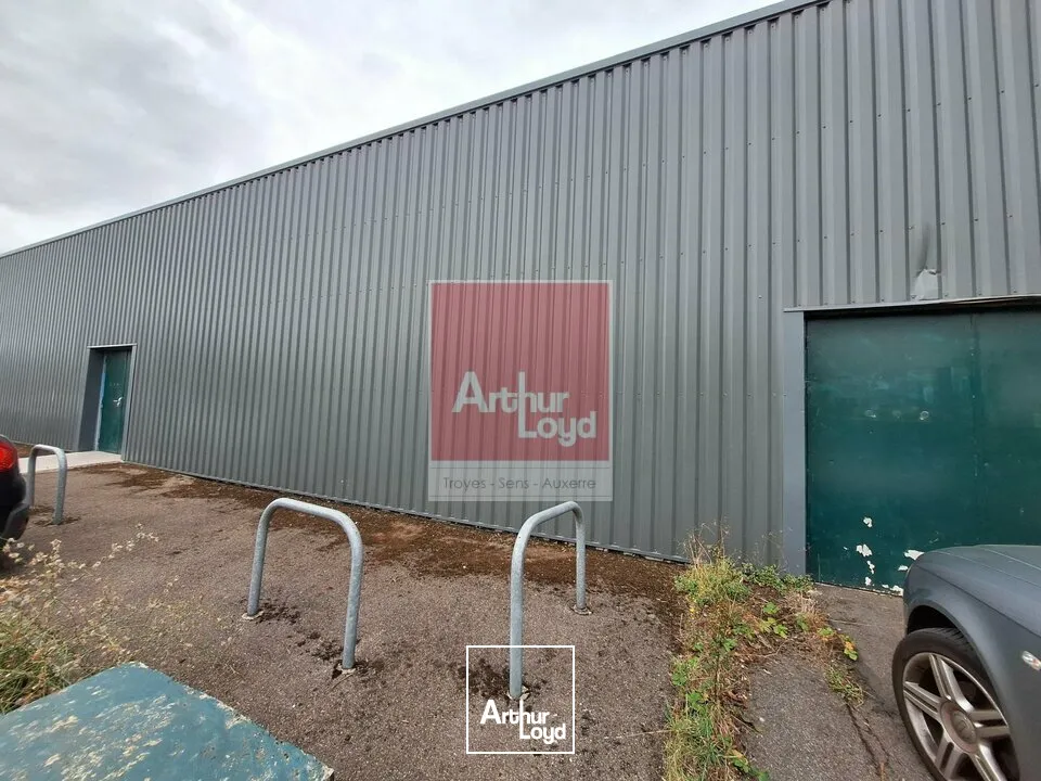 Locaux commerciaux - Location - SENS - 89100 - 450-1052 - 7952051