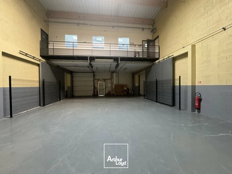 Locaux d'activité & Entrepôts - Location - LA VILLE AUX DAMES - 37700 - 206-206 - 7952081