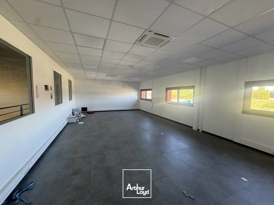 Locaux d'activité & Entrepôts - Location - LA VILLE AUX DAMES - 37700 - 206-206 - 7952084