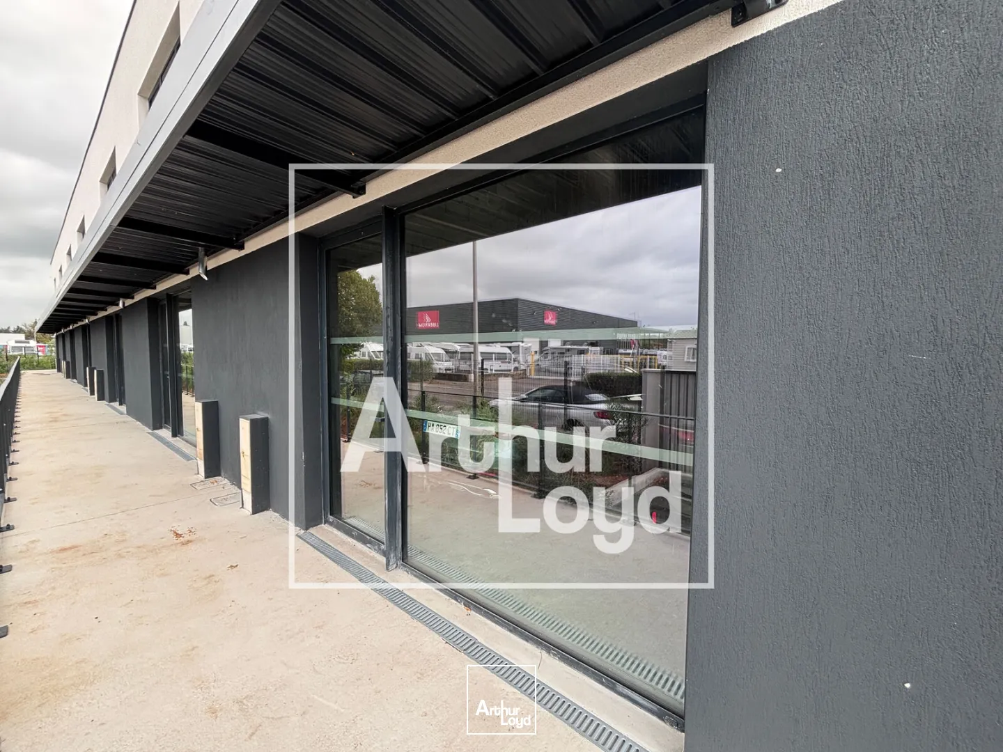Bureaux - Vente - MILHAUD - 30540 - 177-177 - 7952197