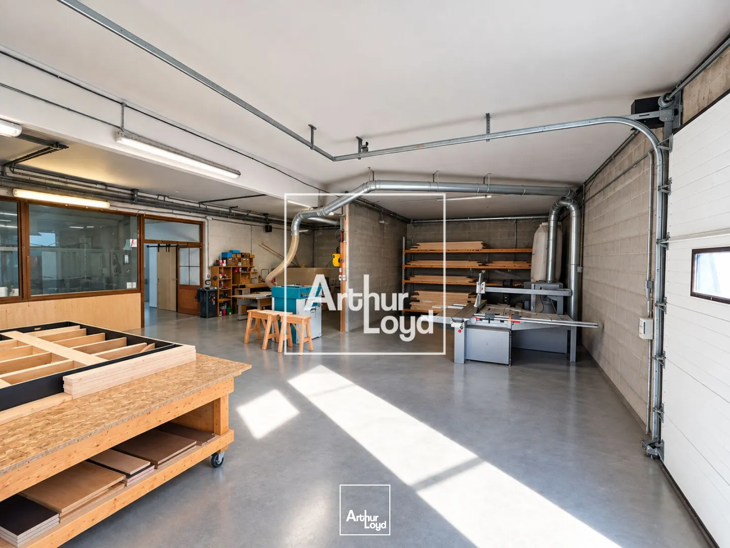 Locaux d'activité & Entrepôts - Location - NIMES - 30000 - 143-143 - 7952213