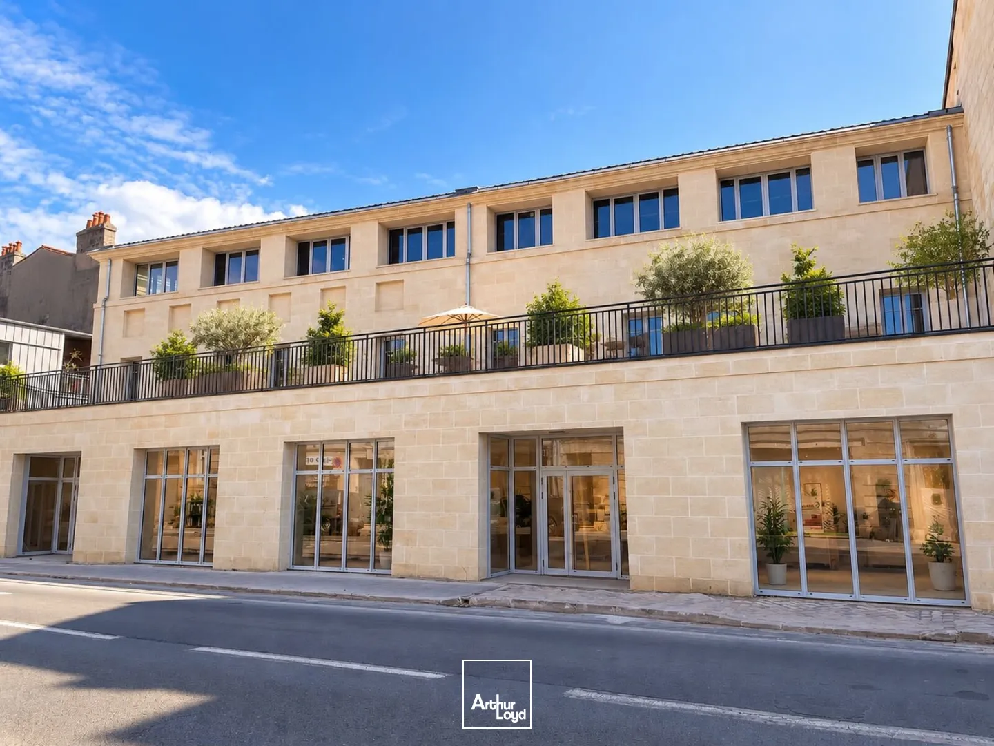 Locaux commerciaux - Location - BORDEAUX - 33000 - 145.1-310.85 - 7952355