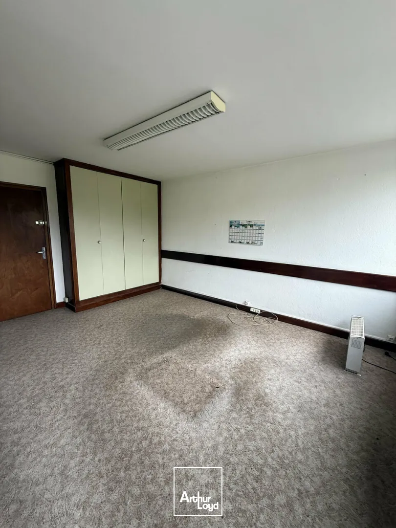 Bureaux - Location - TERRASSON-LAVILLEDIEU - 24120 - 1213-1213 - 7952905