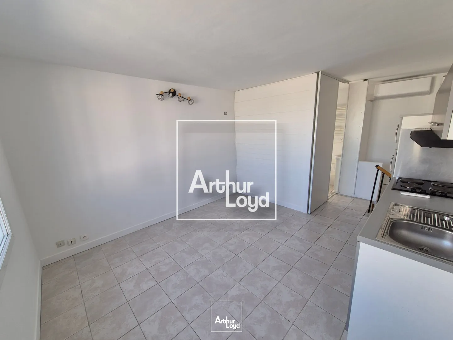 Locaux commerciaux - Location - LE GRAU DU ROI - 30240 - 40-40 - 7953090