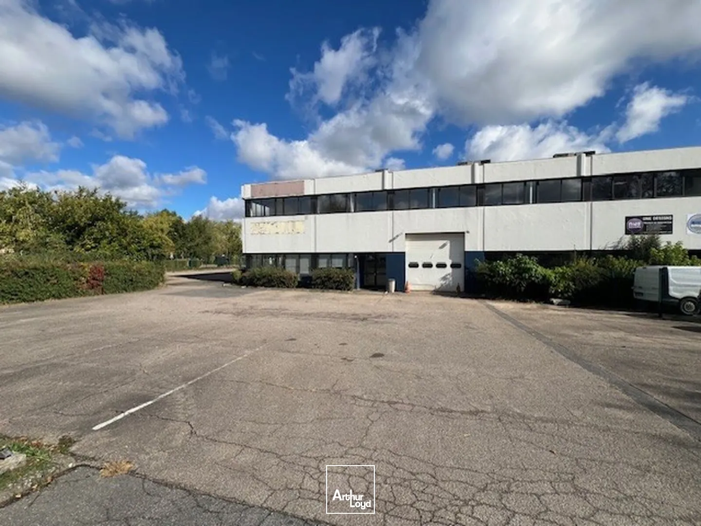 Locaux d'activité & Entrepôts - Vente - BUC - 78530 - 492.1-1203.1 - 7953489