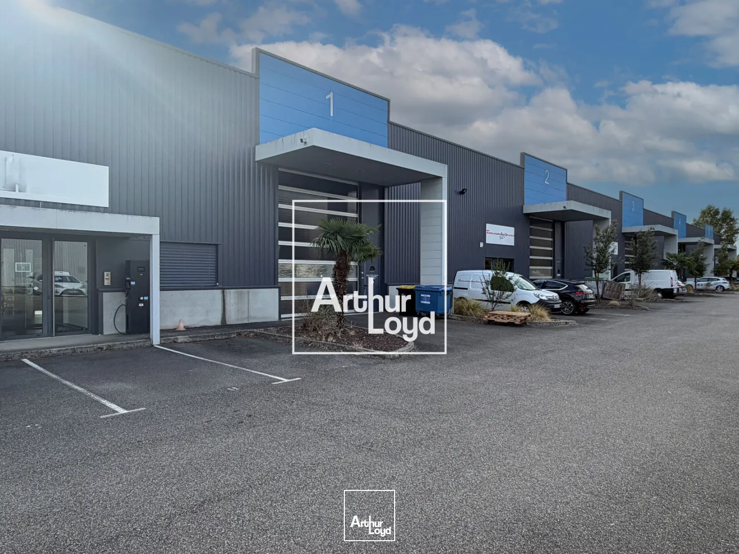 Locaux d'activité & Entrepôts - Location - TOULOUSE - 31100 - 215-215 - 7953537