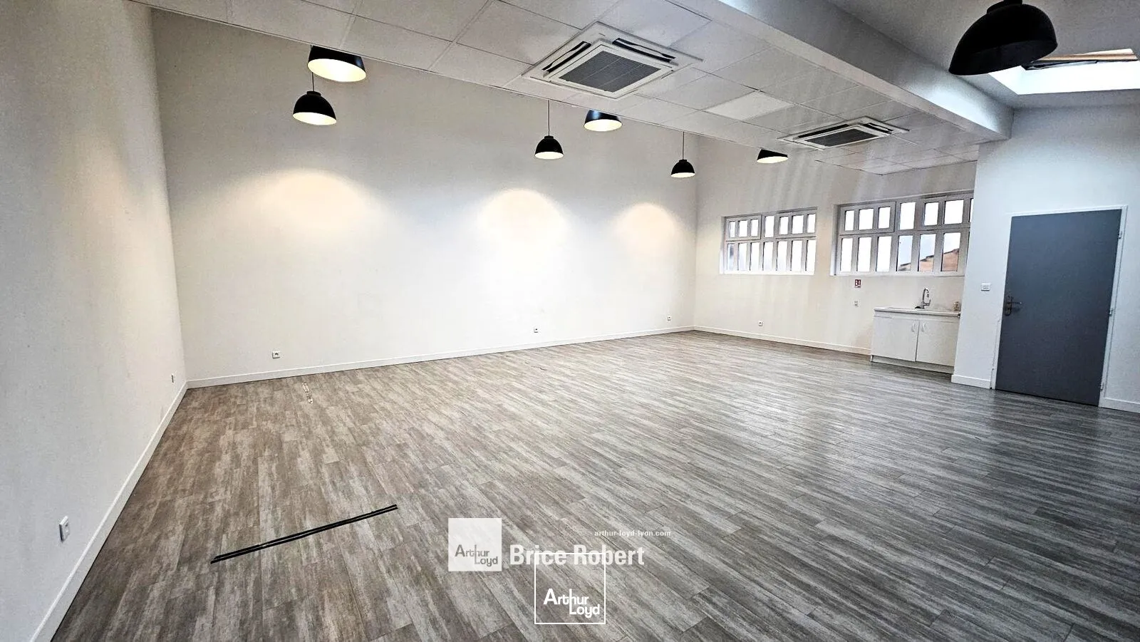 Bureaux - Location - VILLEURBANNE - 69100 - 240-240 - 7953765