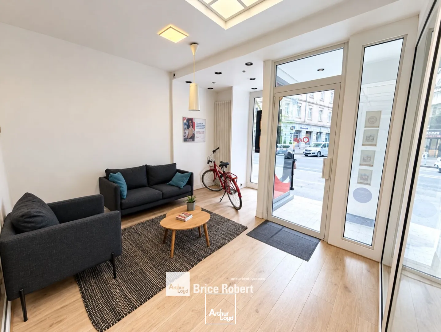 Locaux commerciaux - Location - LYON - 69003 - 137.6-137.6 - 7953772