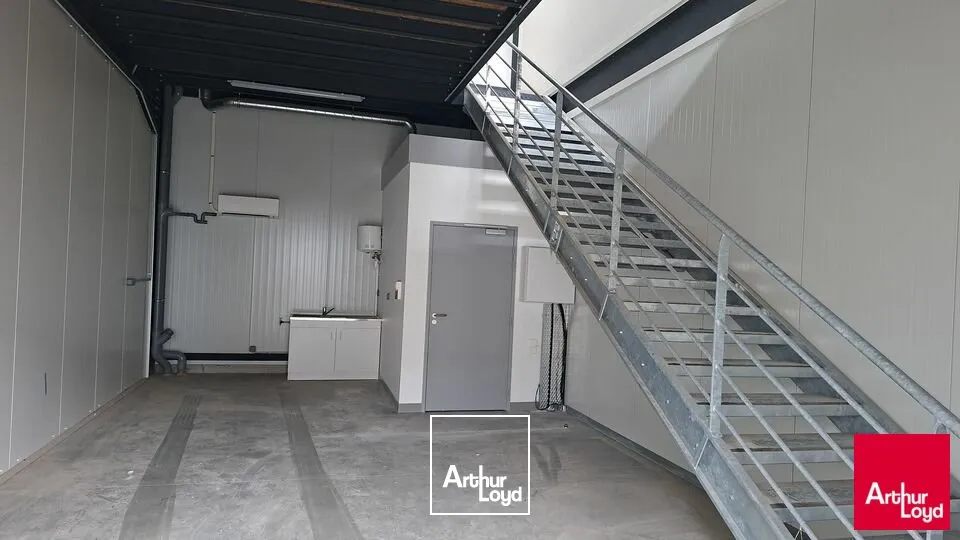 Locaux d'activité & Entrepôts - Location - LA CHAPELLE-SAINT-AUBIN - 72650 - 1035-1035 - 7953984