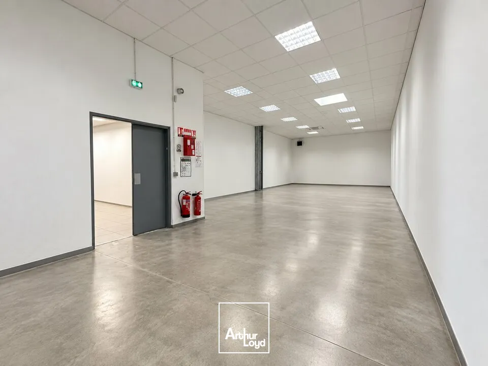 Locaux d'activité & Entrepôts - Location - CHAMBRAY LES TOURS - 37170 - 388-388 - 7954006