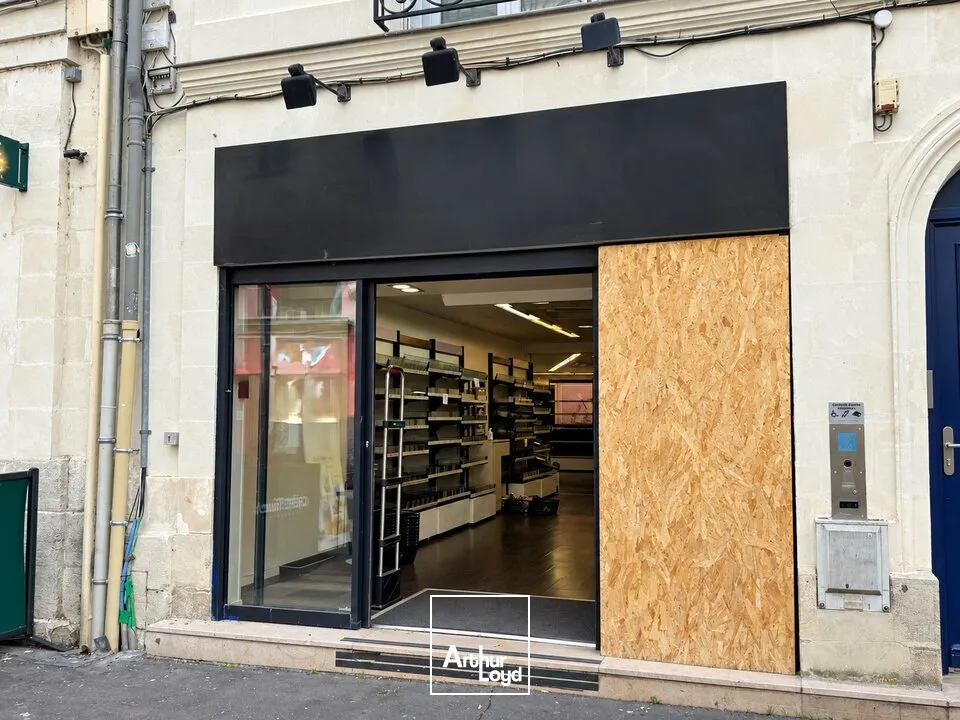 Locaux commerciaux - Location - TOURS - 37000 - 77-77 - 7954009