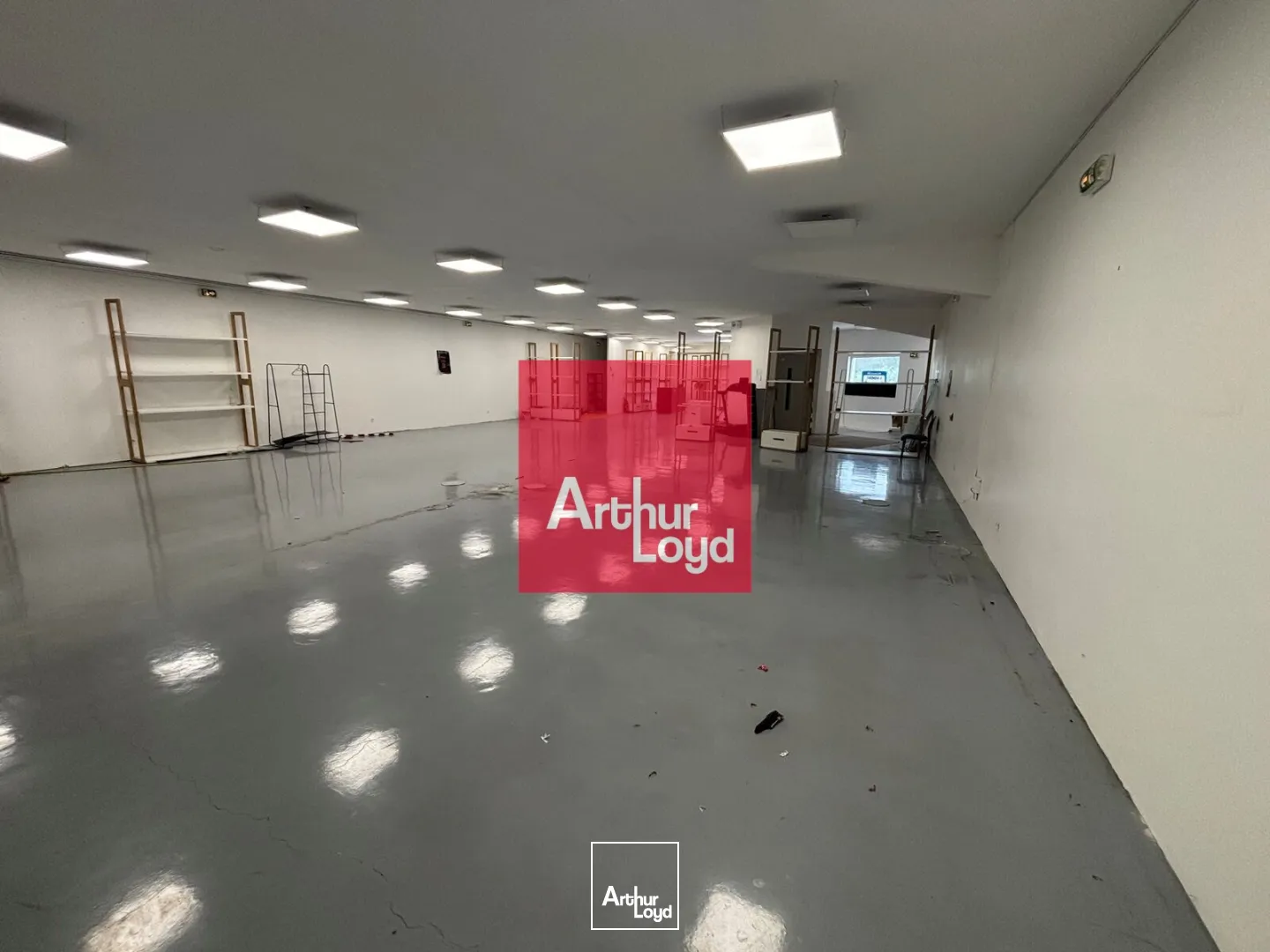Locaux commerciaux - Location - ECHIROLLES - 38130 - 259.29-551.5 - 7954203