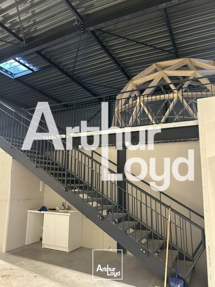 Locaux d'activité & Entrepôts - Location - LA MOTTE SERVOLEX - 73290 - 250-250 - 7954250