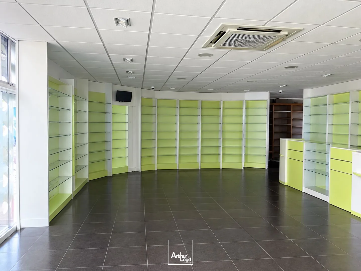 Locaux commerciaux - Vente - OSNY - 95520 - 150-150 - 7954500