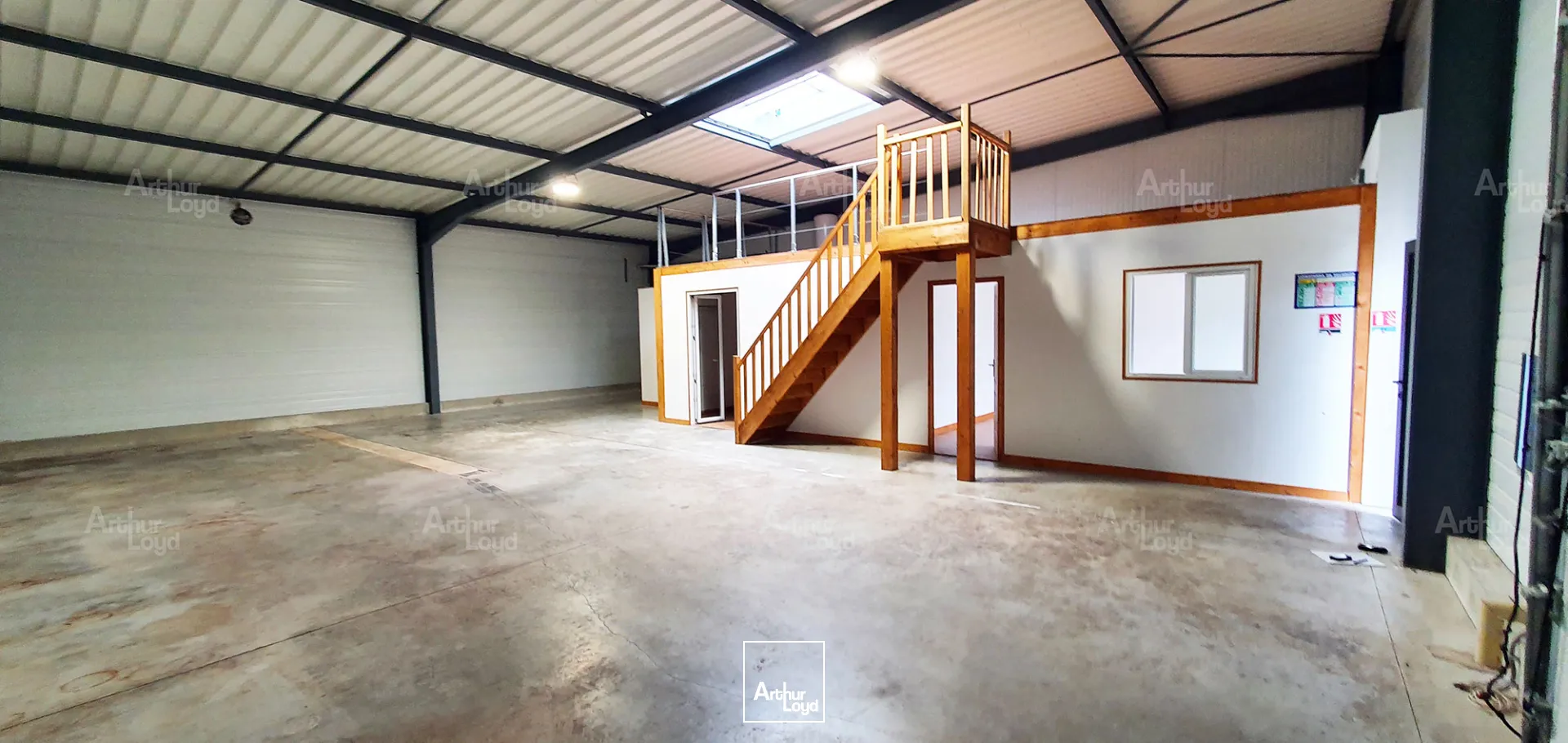Locaux d'activité & Entrepôts - Location - LONGVIC - 21600 - 172-172 - 7955967