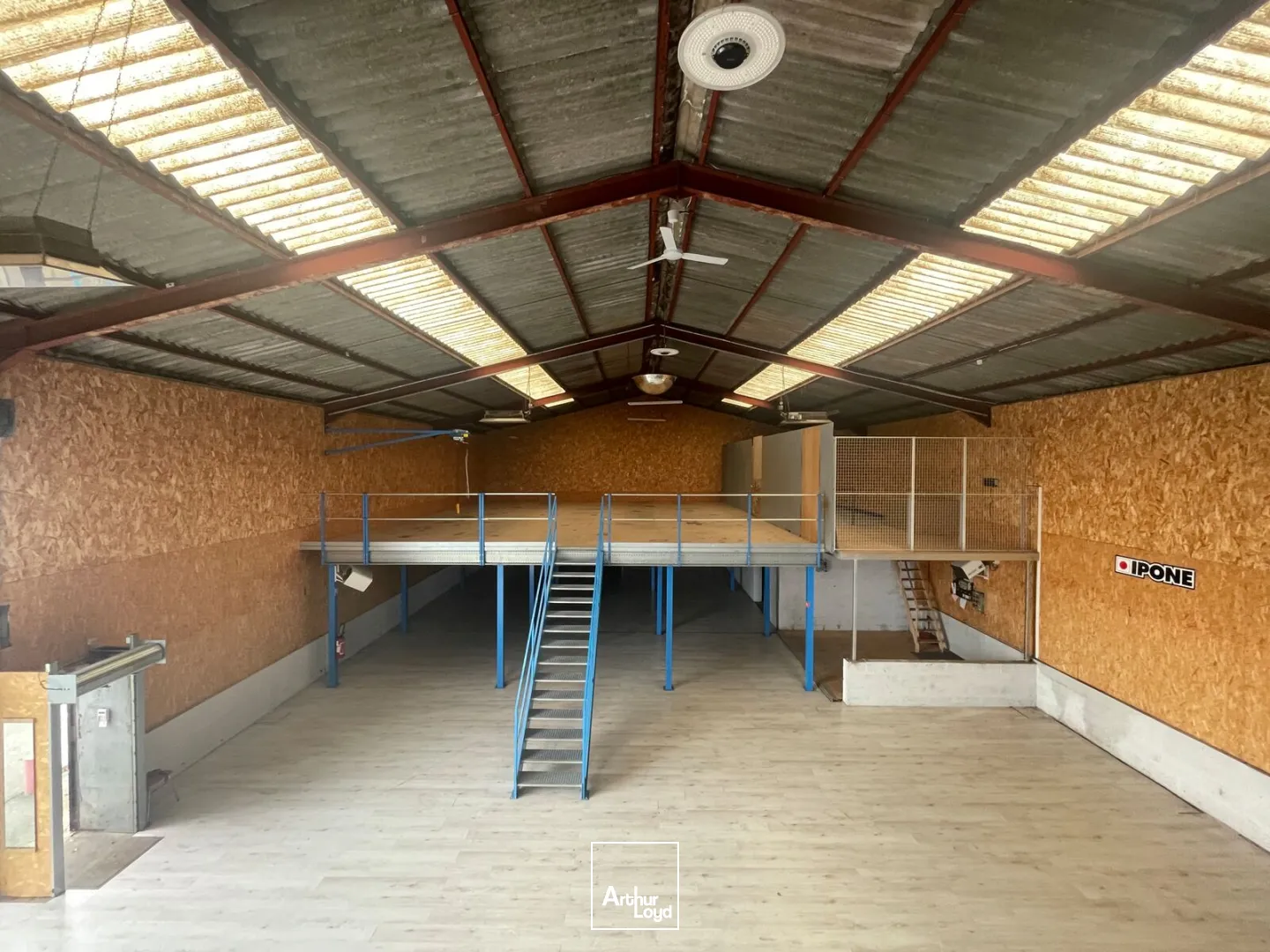 Locaux d'activité & Entrepôts - Location - MERU - 60110 - 702-702 - 7956114