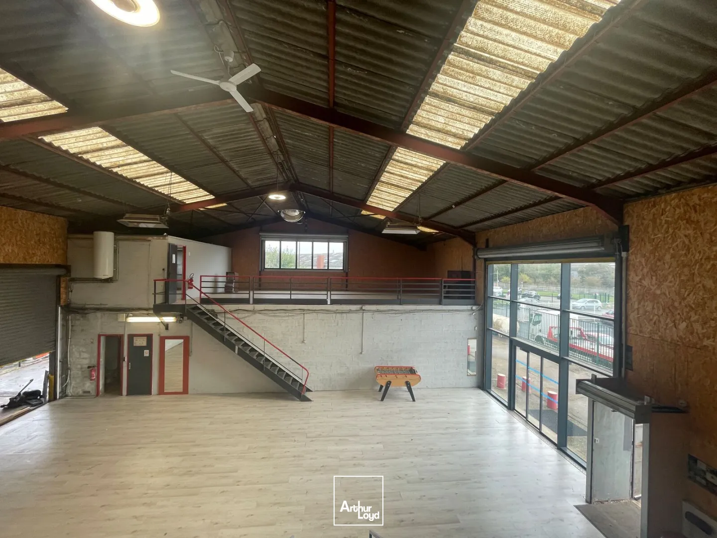 Locaux d'activité & Entrepôts - Location - MERU - 60110 - 702-702 - 7956116