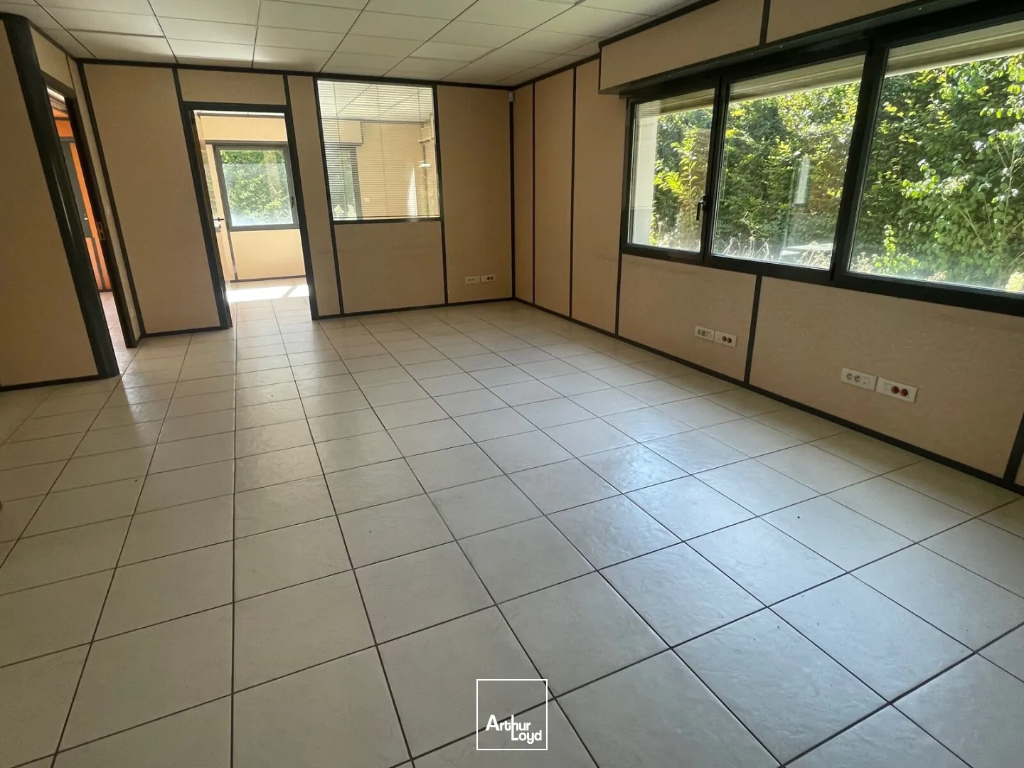 Bureaux - Vente - LE VAL D'HAZEY - 27600 - 400-400 - 7956490