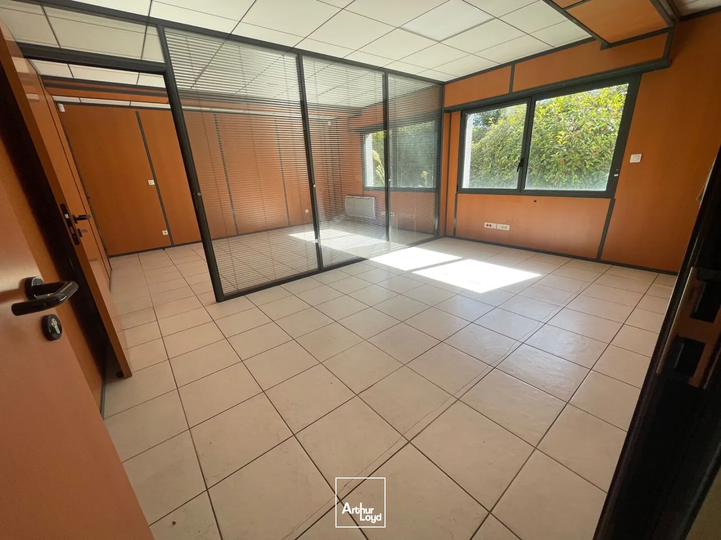 Bureaux - Vente - LE VAL D'HAZEY - 27600 - 400-400 - 7956487