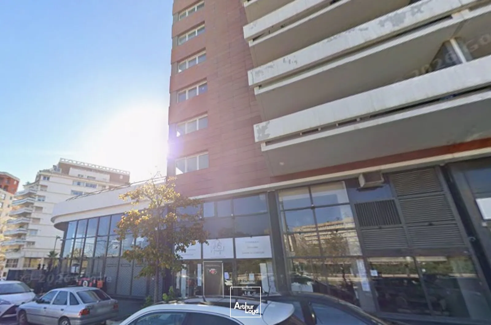 Locaux commerciaux - Location - MARSEILLE - 13008 - 77-449 - 7956588