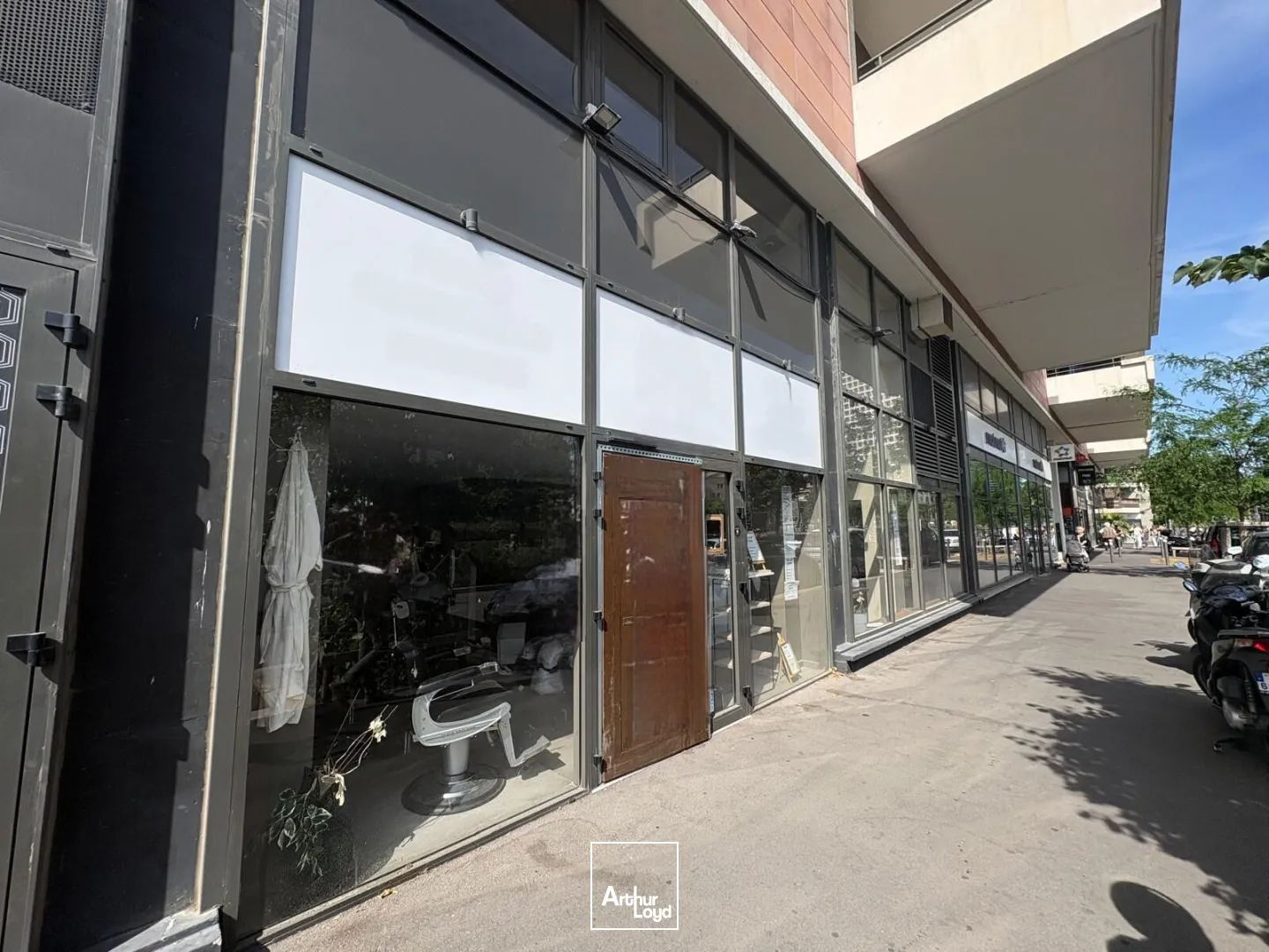 Locaux commerciaux - Location - MARSEILLE - 13008 - 77-449 - 7956592