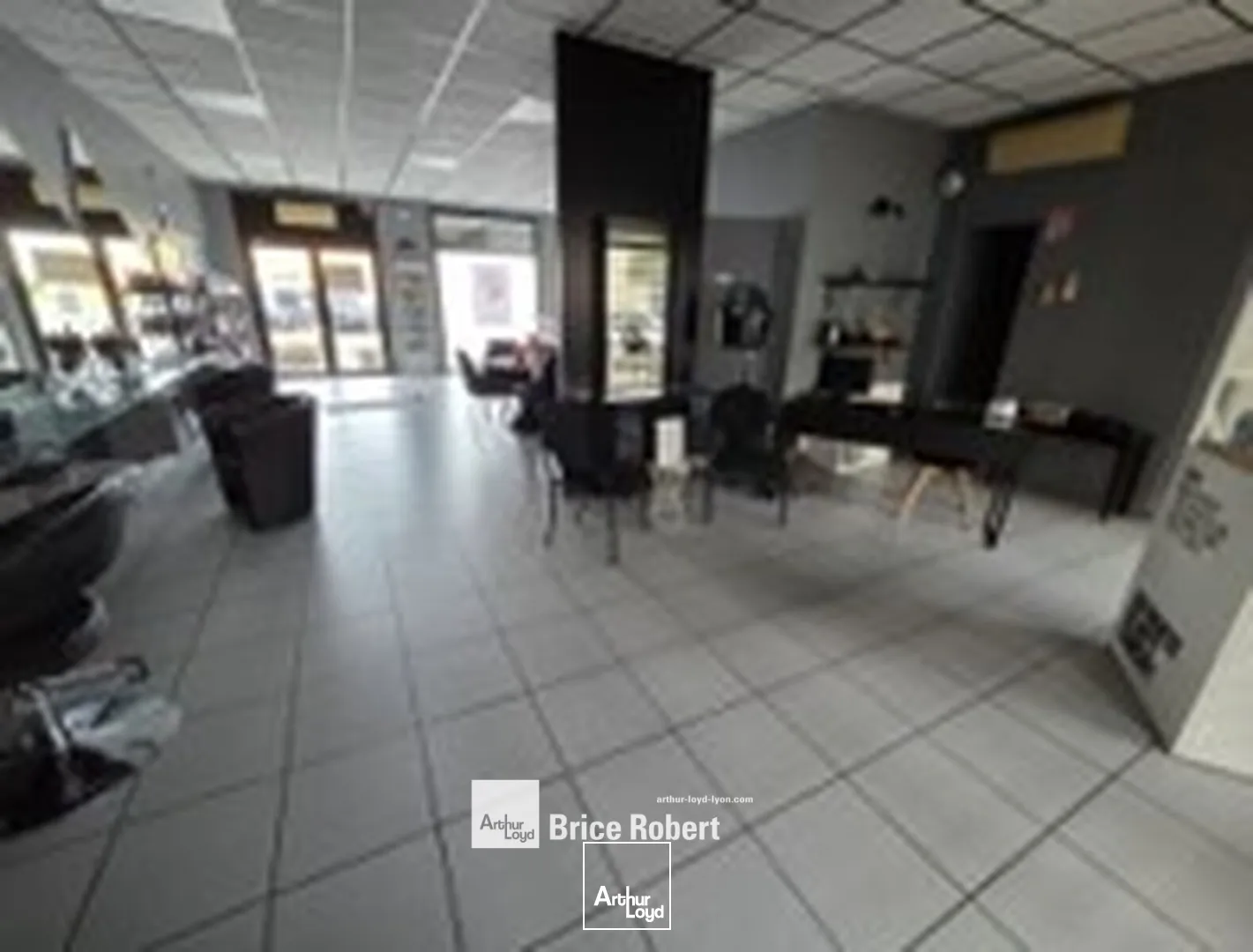 Locaux commerciaux - Location - DECINES CHARPIEU - 69150 - 133-133 - 7956841