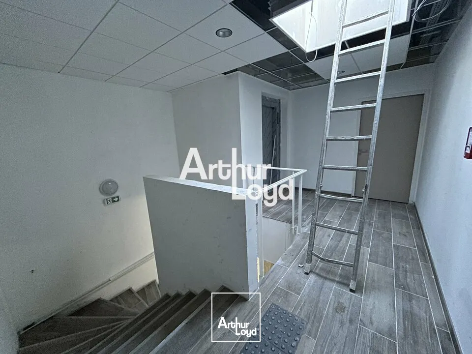 Locaux d'activité & Entrepôts - Vente - FREJUS - 83600 - 1252-1252 - 7956941