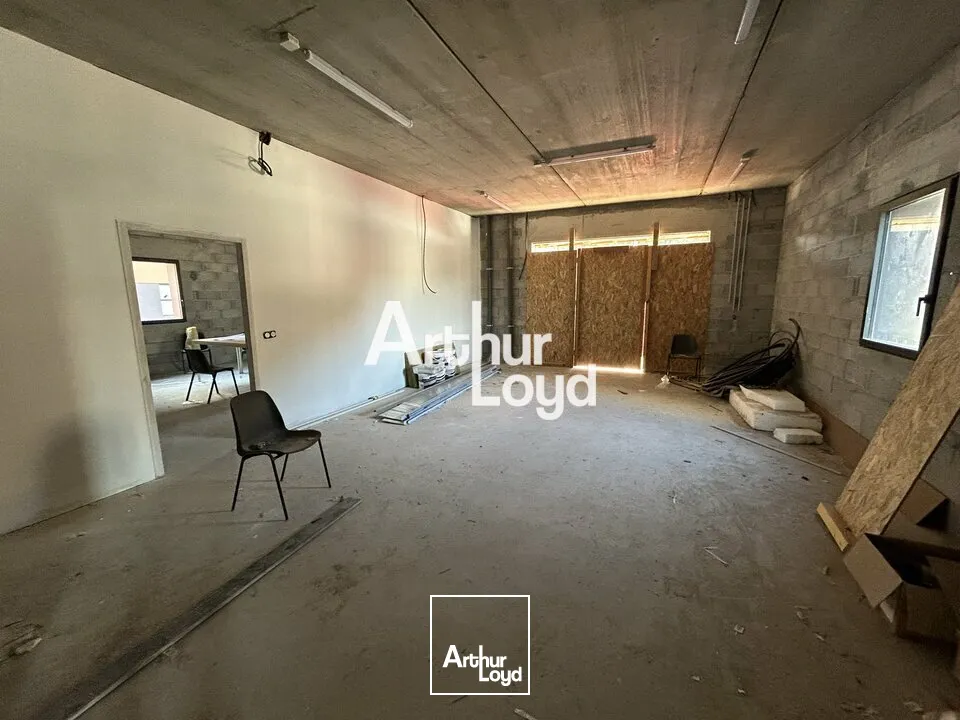 Locaux d'activité & Entrepôts - Vente - FREJUS - 83600 - 1252-1252 - 7956945