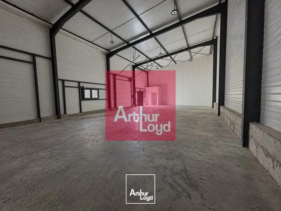 Locaux d'activité & Entrepôts - Location - AUBIÈRE - 63170 - 200-200 - 7957000