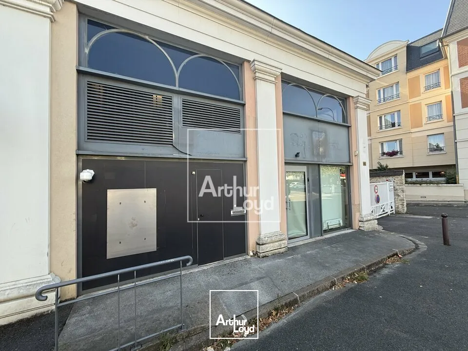 Locaux commerciaux - Location - AVON - 77210 - 130-130 - 7957110