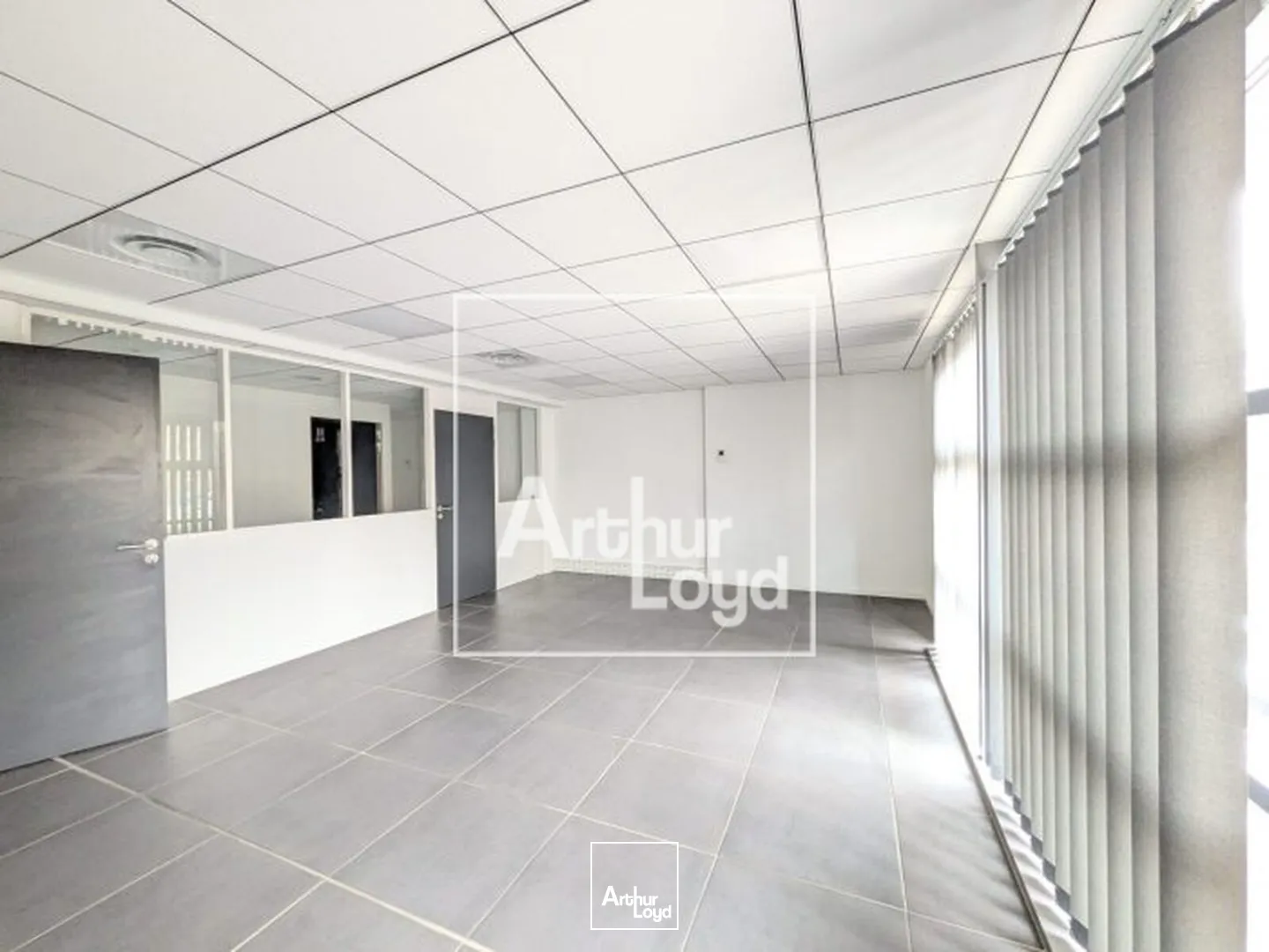 Bureaux - Location - NIMES - 30900 - 130-130 - 7957314