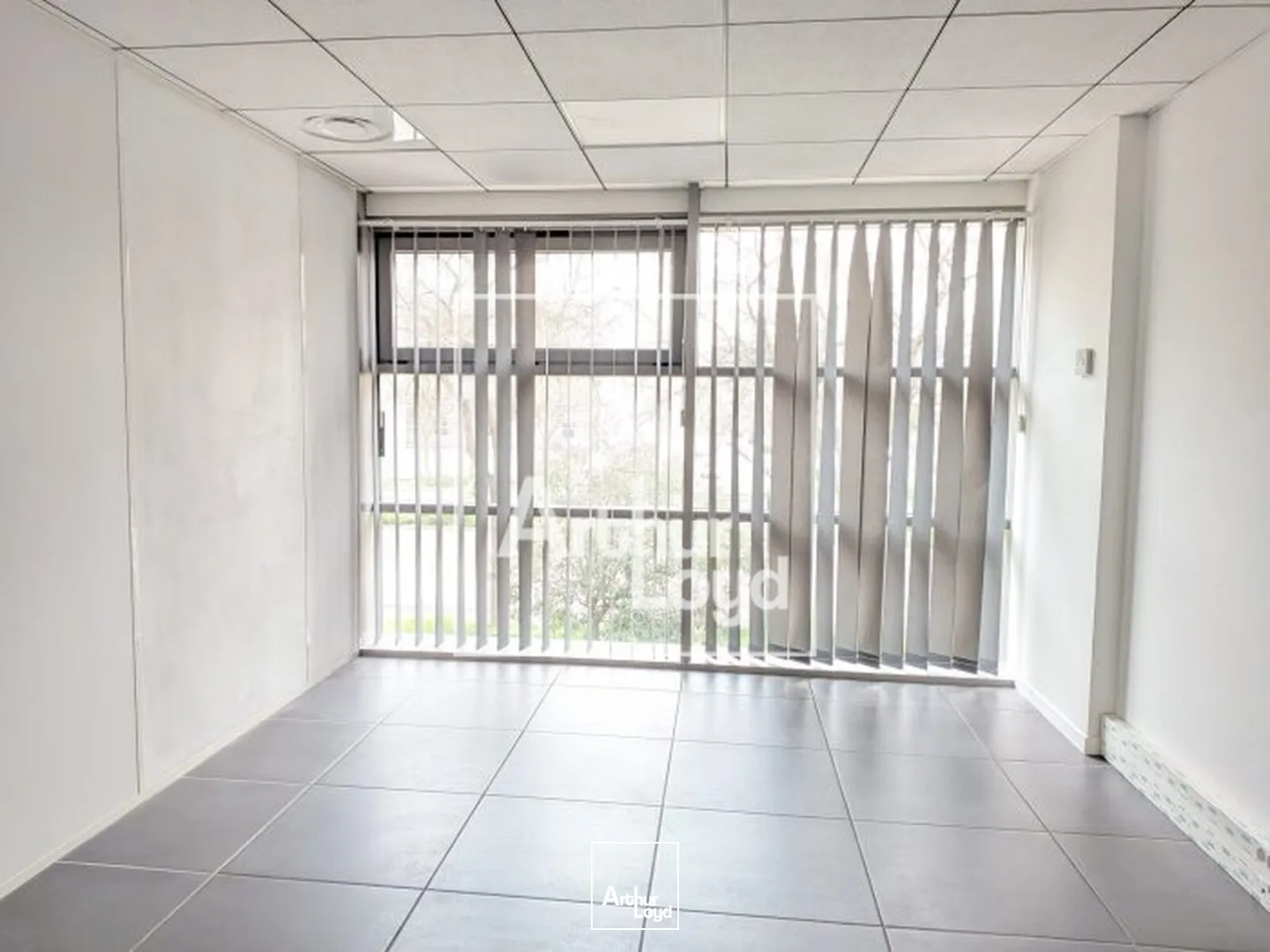 Bureaux - Location - NIMES - 30900 - 130-130 - 7957316