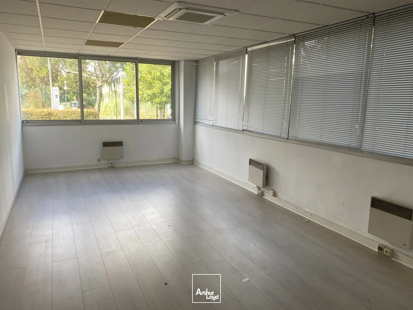 Bureaux - Location - BORDEAUX - 33300 - 7-323 - 7957451