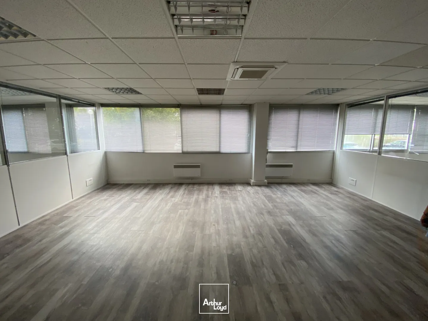 Bureaux - Location - BORDEAUX - 33300 - 7-323 - 7957447