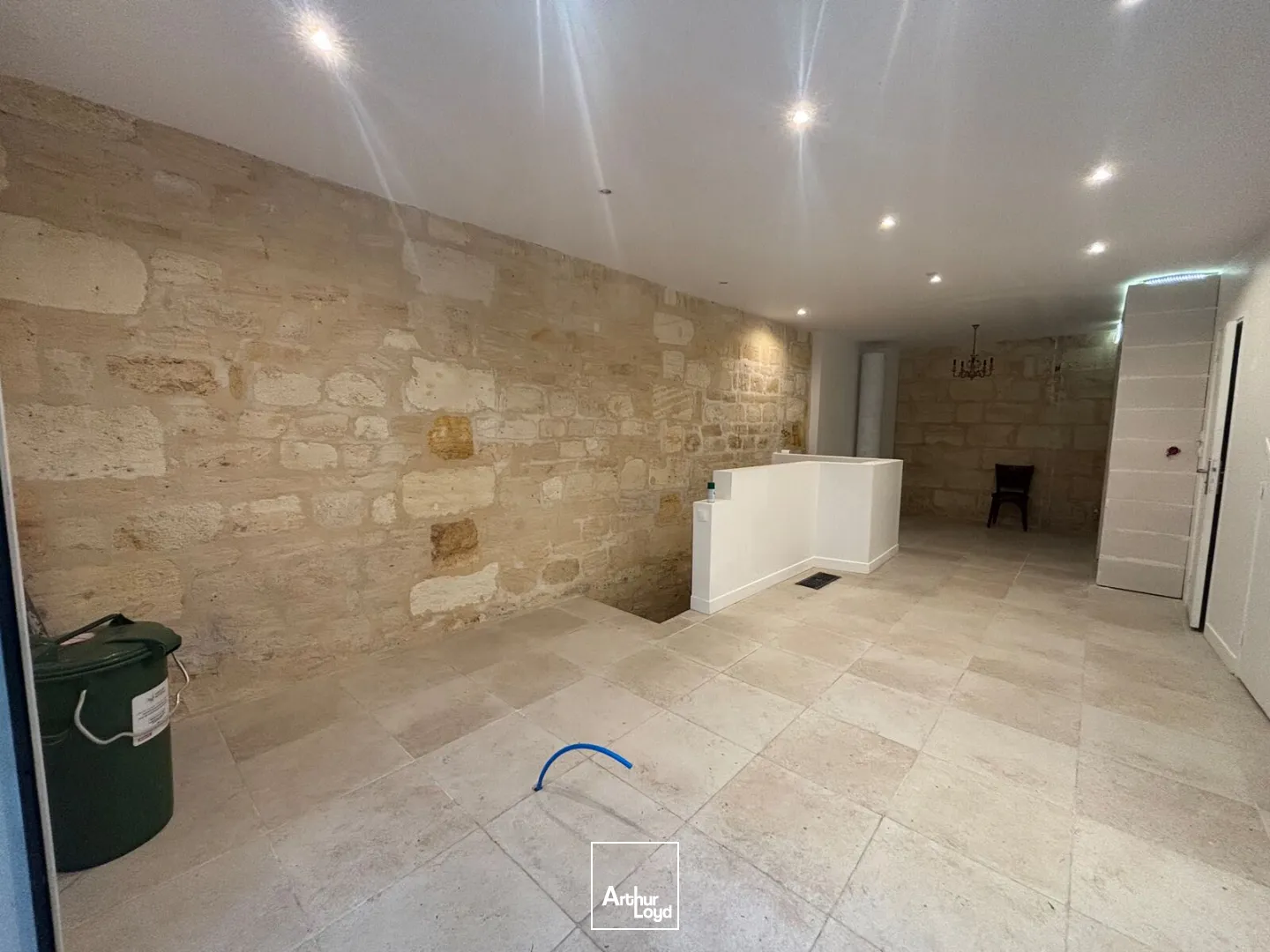 Locaux commerciaux - Location - BORDEAUX - 33000 - 50-50 - 7957454