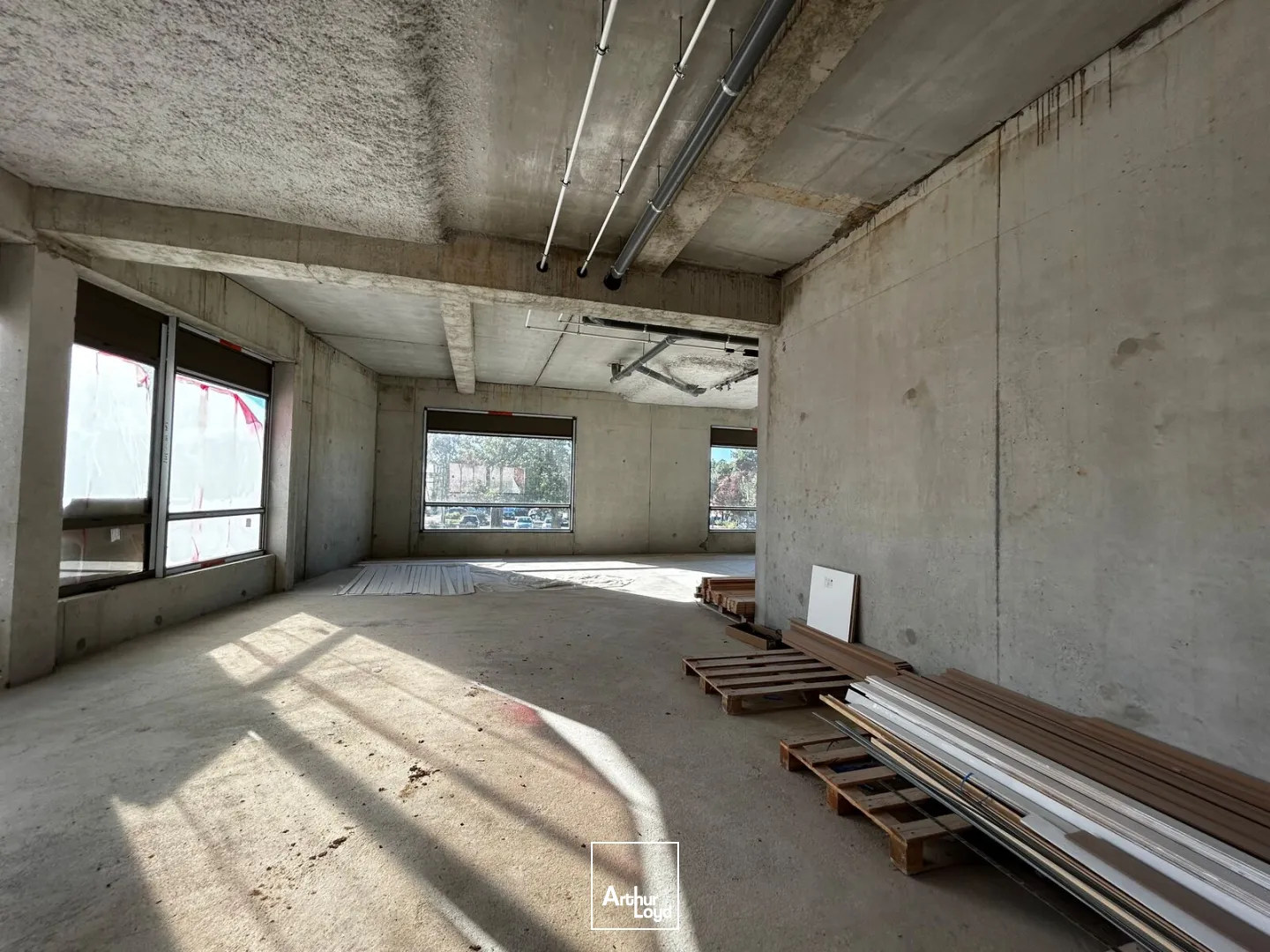 Locaux commerciaux - Vente - ARTIGUES PRES BORDEAUX - 33370 - 86.8-335 - 7957460