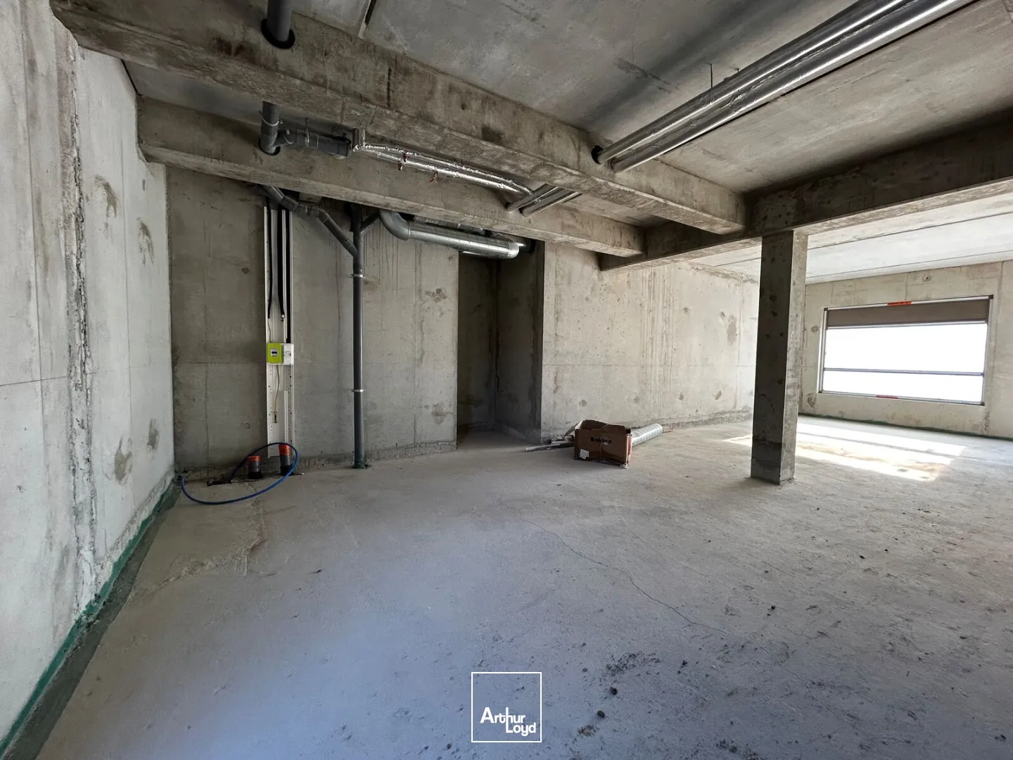 Bureaux - Vente - ARTIGUES PRES BORDEAUX - 33370 - 86.8-335 - 7957469