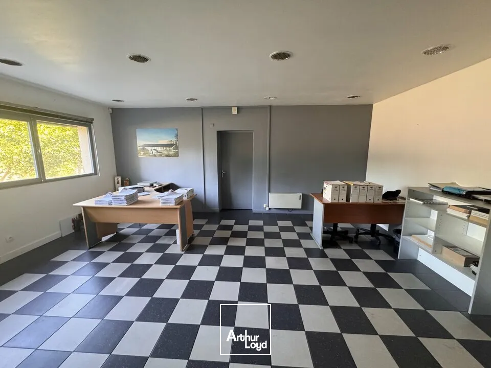 Locaux d'activité & Entrepôts - Vente - L'ISLE D'ESPAGNAC - 16340 - 1858-1858 - 7957619