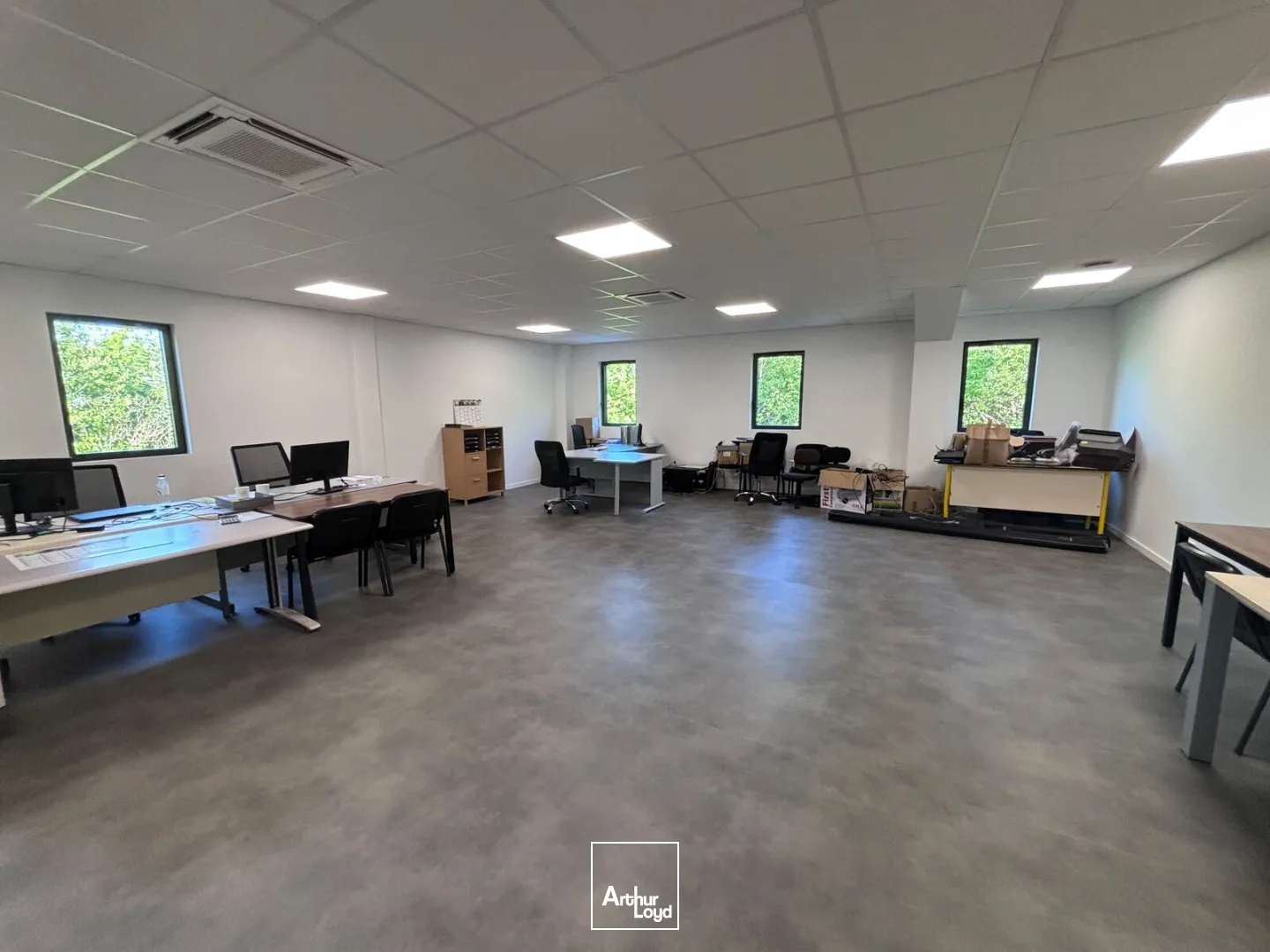 Locaux d'activité & Entrepôts - Location - SAINTE LUCE SUR LOIRE - 44980 - 827-827 - 7957673