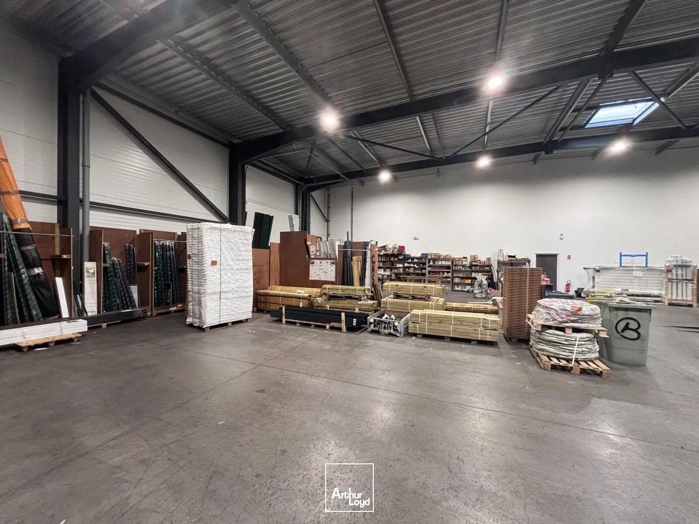 Locaux d'activité & Entrepôts - Location - SAINTE LUCE SUR LOIRE - 44980 - 827-827 - 7957677