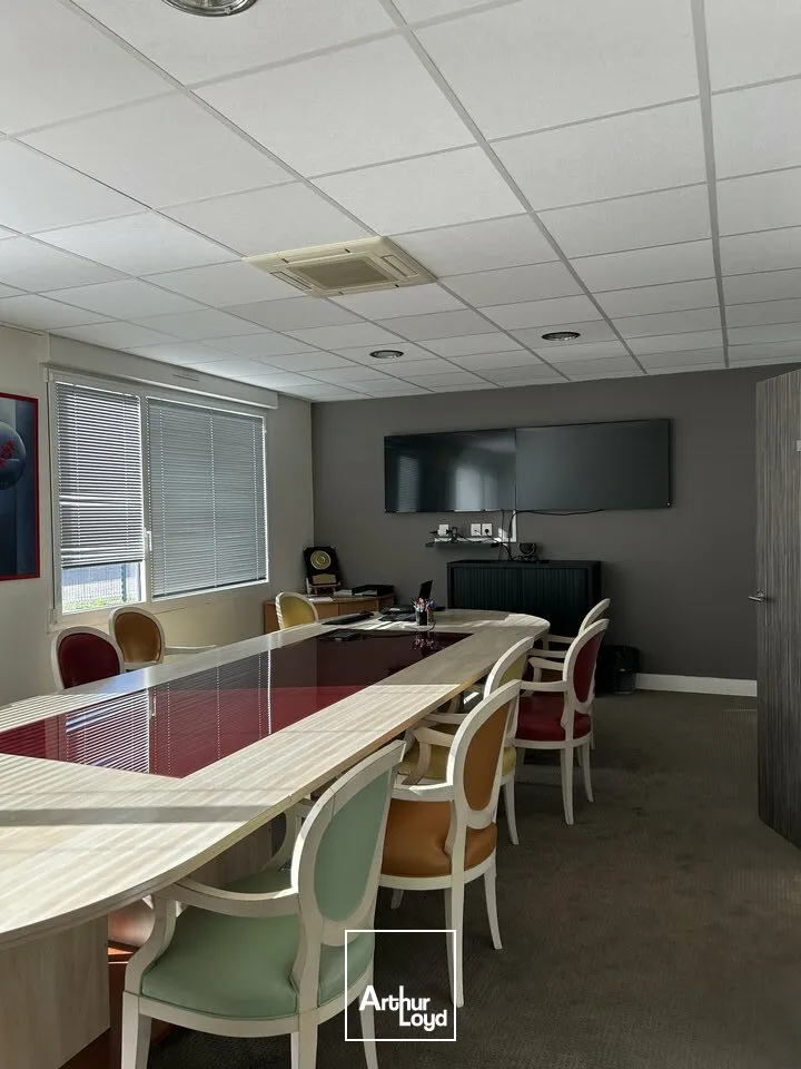 Bureaux - Vente - CHALLES-LES-EAUX - 73190 - 742-742 - 7957800