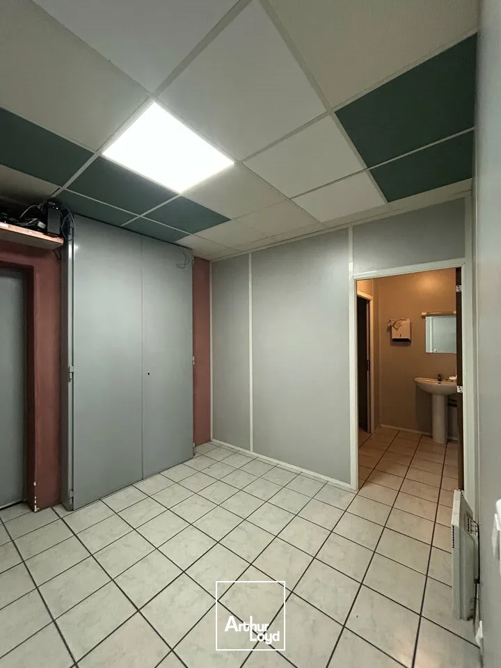 Locaux d'activité & Entrepôts - Location - SAINTE-HÉLÈNE-DU-LAC - 73800 - 1200-3200 - 7957808