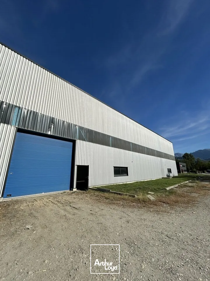 Locaux d'activité & Entrepôts - Location - SAINTE-HÉLÈNE-DU-LAC - 73800 - 1200-3200 - 7957811