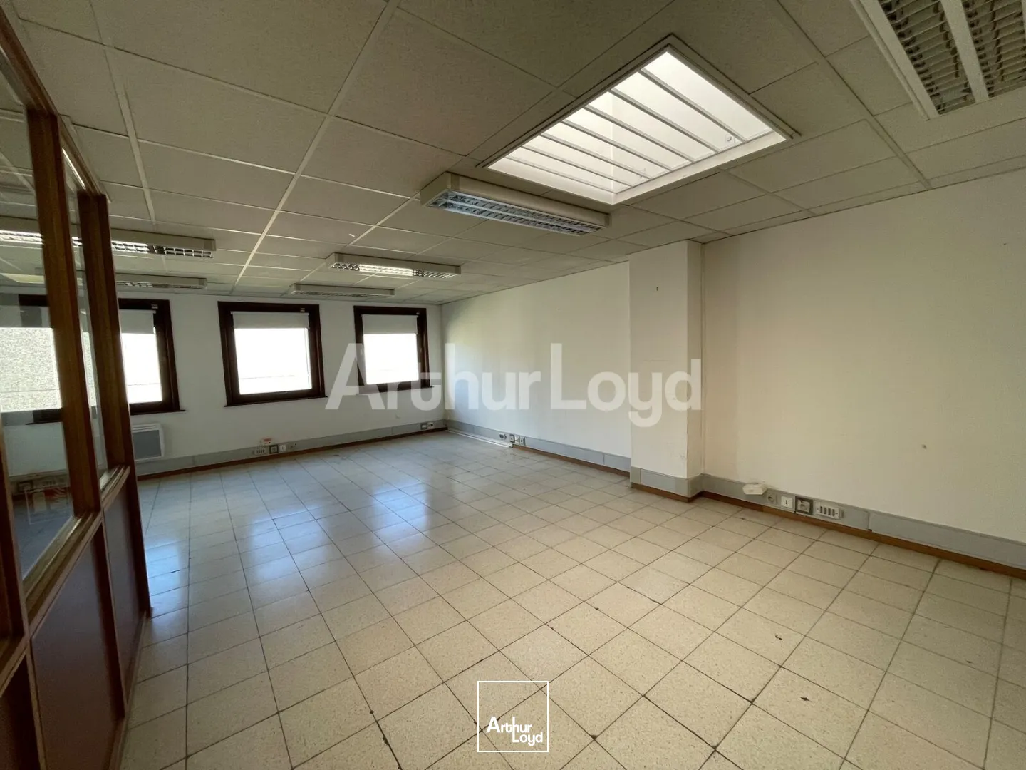 Bureaux - Location - TEMPLEMARS - 59175 - 300-1600 - 7957912