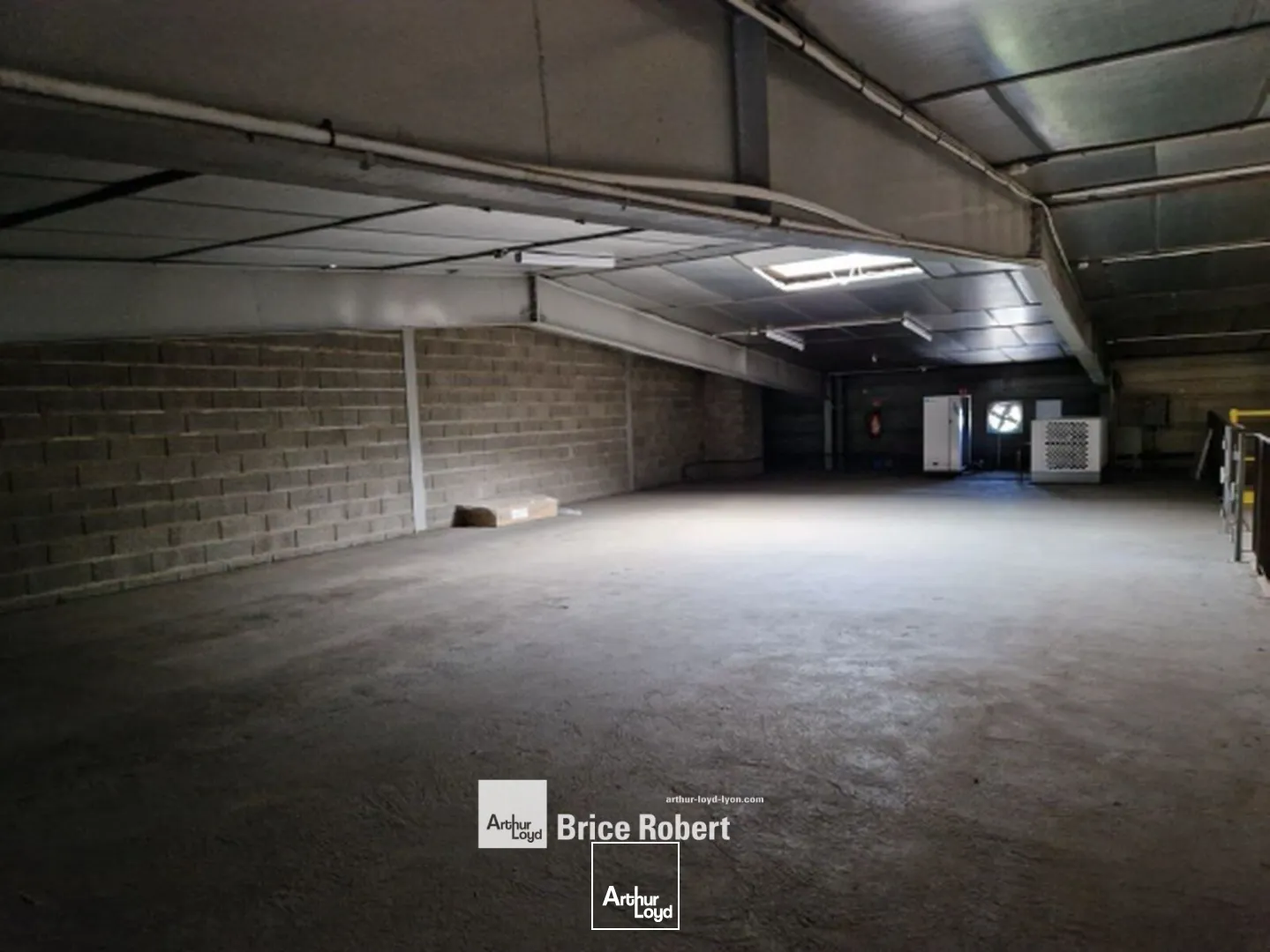 Locaux d'activité & Entrepôts - Location - DARDILLY - 69570 - 2155-2155 - 7957999