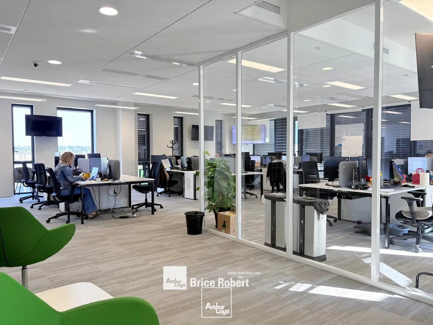 Bureaux - Location - VENISSIEUX - 69200 - 231.4-1512.2 - 7958011
