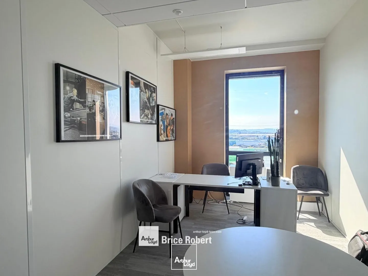 Bureaux - Location - VENISSIEUX - 69200 - 231.4-1512.2 - 7958014